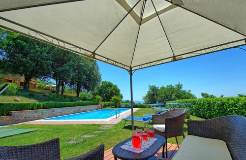 Civitella in Val di Chiana Villa | 400 m² Villa ∙ 4 bedrooms ∙ 9 guests