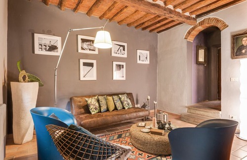 San Giuliano Terme Villa | Lovely Villa in Molina di Quosa with Private Swimming Pool