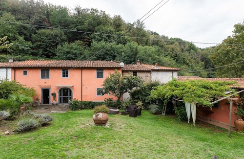 San Giuliano Terme House | Tuscan Holiday Home in Molina di Quosa with Pool