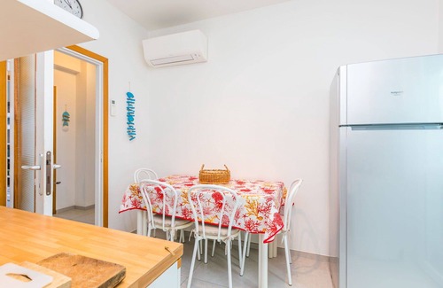 Rosignano Solvay Apartment | Cosy apartment for 6 people with WIFI, A/C, TV, balcony and parking