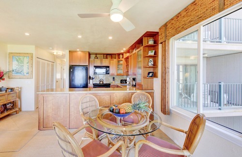 Kapaa Condo | It's All About the View! Oceanfront, A/C, Elevator, Discount