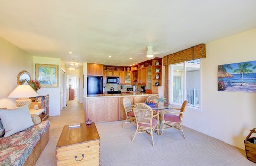 Kapaa Condo | It's All About the View! Oceanfront, A/C, Elevator, Discount