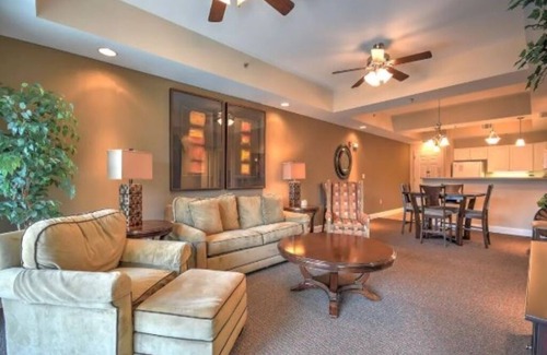 Bluff City Condo | It's Bristol Baby! 2br/2ba across from BMS