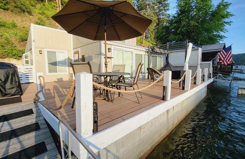 Loon Lake House | It's the sunsets and the view that count, right? Deer Lake