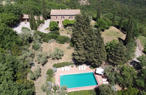 Civitella Paganico Villa | Beautiful Tuscan Villa with Large Pool, Stunning Views and Experienced Staff