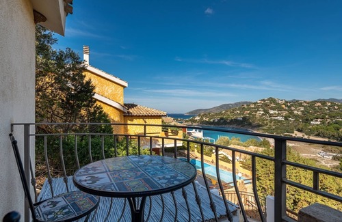 Torre delle Stelle Villa | Villa Camelia panoramic villa facing the sea