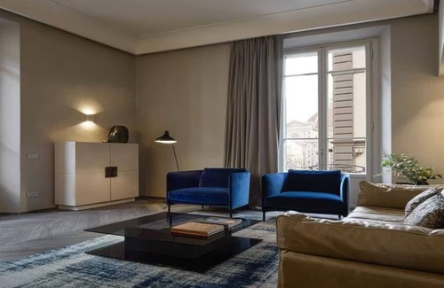 Duomo Apartment | ITALIAN LUXURY WITH TOP OF THE LINE AMENITIES IN THE PERFECT SETTING OF DUOMO