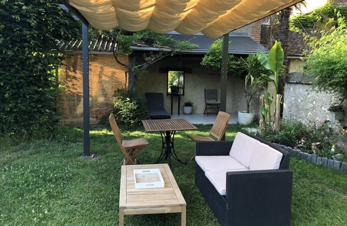 Amboise Apartment | Italian-style apartment and garden in the heart of Amboise.