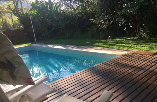 Itamambuca House | Itamambuca condo 15 people 5 suites 11985367259 pool foot in the sand