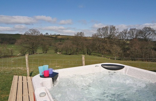 Penybont Cottage | Ithon Bank is a ground floor family lodge, ideal for your Elan Valley escape.