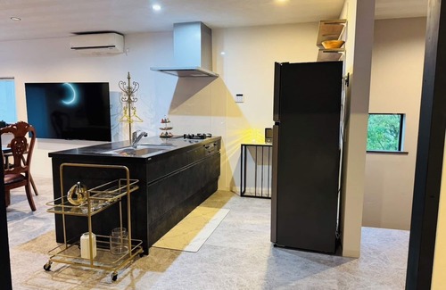 Itoshima Villa | Itoshima at the foot of the sky! Rooftop panoramic miraculous view, outdoor hot spring, sauna with spectacular view, BBQ, 16 people or more, 6 parking spaces, pets