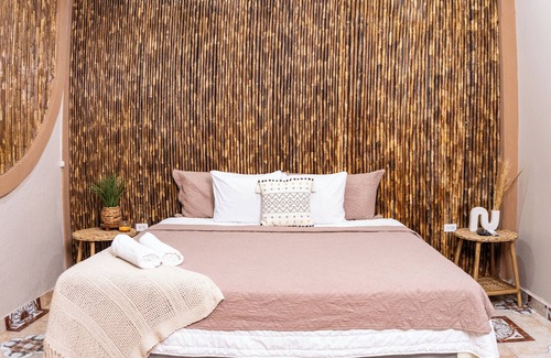 El Cuco Hotel | Itza BeachCluub & Bar