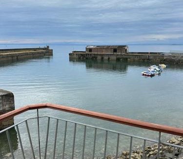 Kirkcaldy Apartment | Ivianna Wharf