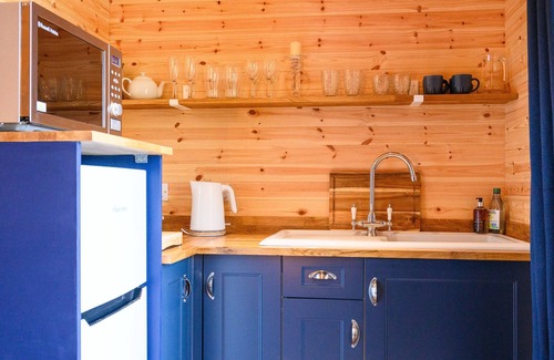 Newton Stewart Cottage | Ivy - a pod that sleeps 4 guests in 2 bedrooms