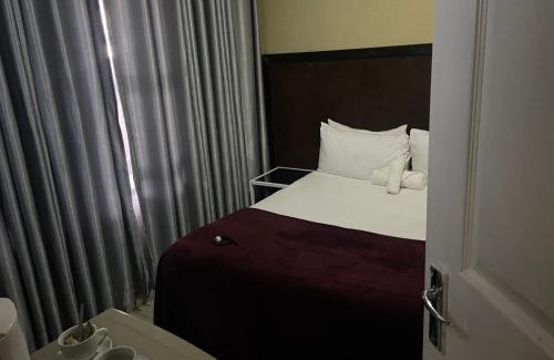 Mbombela House | Ivy B&B Guest House