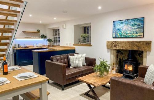 Falkland House | Ivy Cottage