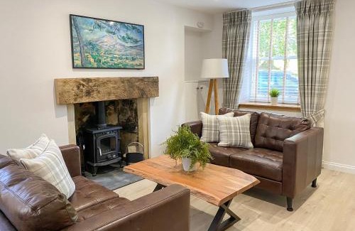 Falkland House | Ivy Cottage