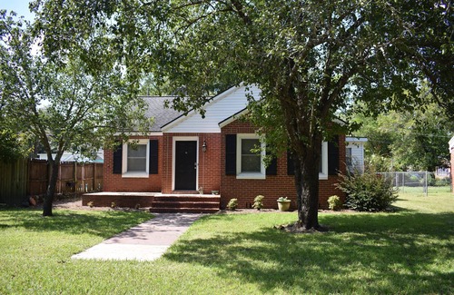 Waycross Cottage | Ivy Cottage on Fern