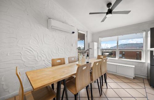 Glenelg Apartment | Ivy's at Glenelg Central - A Cosy Family Stay