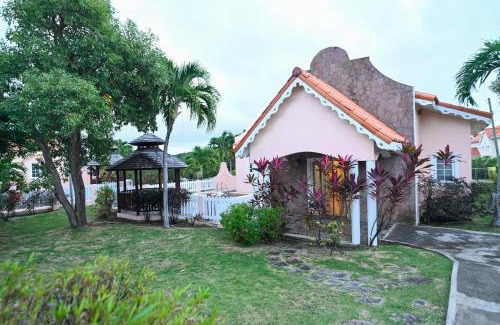Gate Park Villa | Iyanola Tee Joys Villa
