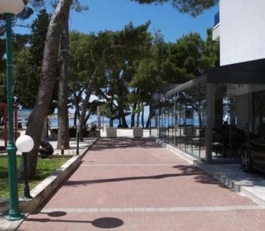 Donja luka Apartment | J&B - Beachside Studio Apartment
