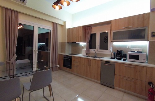 Kokkini Chani House | J&G Nice and Easy Apartment & Garden