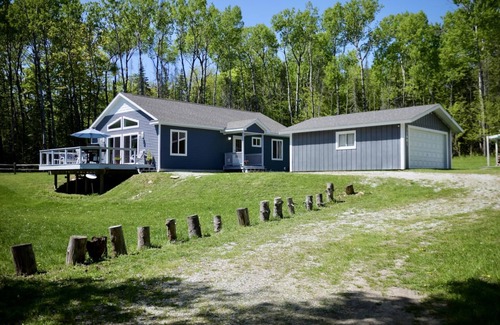 Drummond House | Ja-Jen Island Escape on Drummond Island
