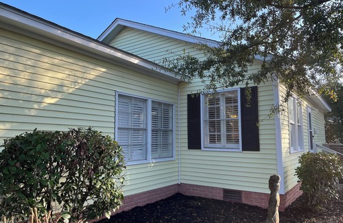 Garden City Cottage | Jacana Cabana - your relaxing oceanside escape!
