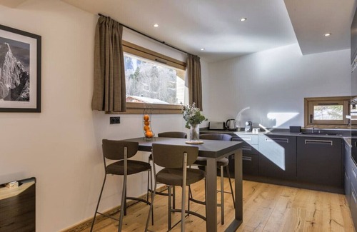 Chamonix City Centre Apartment | Jacaranda - Sublime 6pax 80m2 Vue Mtblanc Central Parking