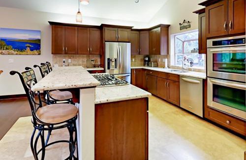 Montgomery Estates House | Jacarillo Escape