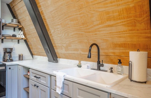 Rossville Cabin | Jackson A Frame