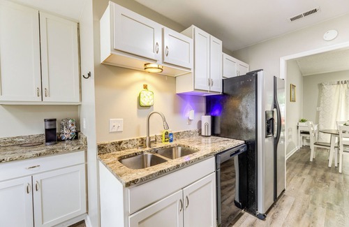 Piney Green House | Jacksonville Home By Camp Lejeune, Beaches & More!