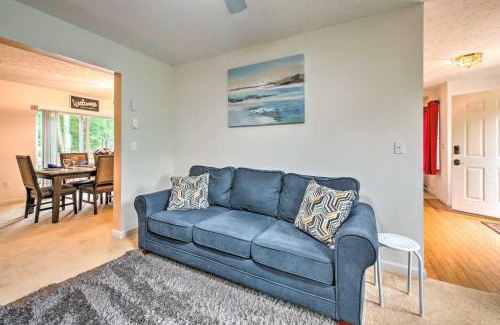 Tobyhanna House | Jacuzzi and Resort Amenities Tobyhanna Family Home!