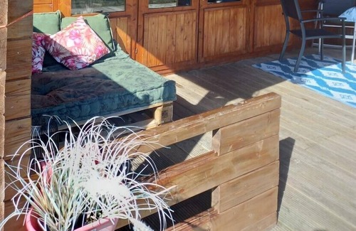 Hitzum Cottage | jacuzzi, cows, dairyfarm, relaxing, sleeping