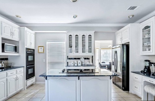 Plano House | Jacuzzi & Pool 3,500 SF Fashion Gallery Home