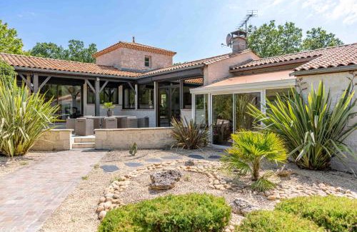 Montaigu-de-Quercy House | Jacuzzi - Spa de nage - Parc arboré