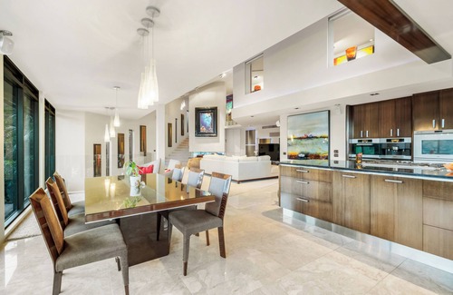 Ngaio Bay Cabin | Jacuzzi Suite - Ocean Views & Beach