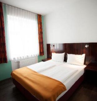 Ludwigsvorstadt-Kliniken Hostel | Jaeger´s Munich (Hotel/Hostel)