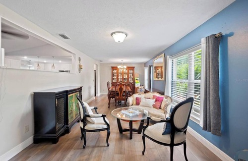 Charlotte Apartment | Jaky Cozy Charlotte Home