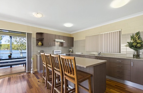 Kings Point House | James Cres 46 Pet Friendly