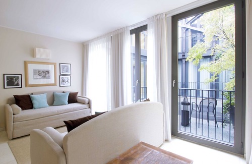 Historic Center Apartment | "James Dean" two-room apartment with terrace