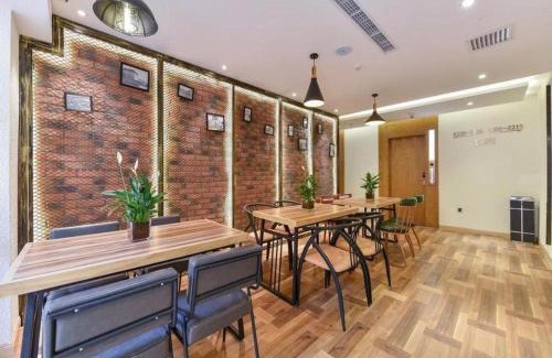 Jianwai Street Hotel | James Joyce Coffetel Beijing Station