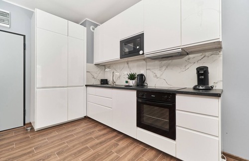 Stare Miasto Apartment | Jana Pawła II 21 | Apartment for 5 | Old Town