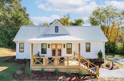 Dillard Cottage | Jane Cottage at Julep Farms