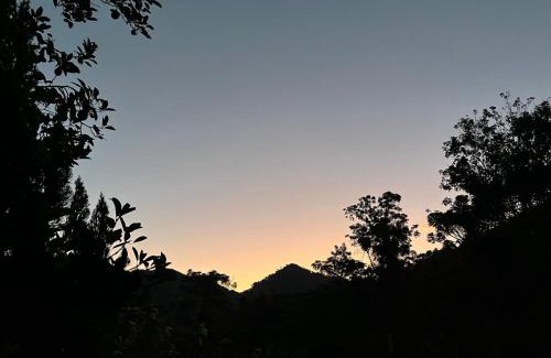 Lumiar Ski Chalet | Jardim Secreto Chalé Beija-Flor