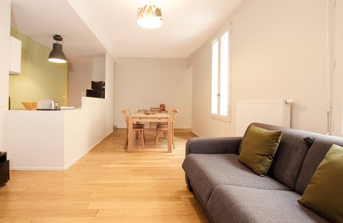 Grand Parc-Paul Doumer Apartment | Jardin Public | Bright & Stylish 1BR Apt for 4 Guests