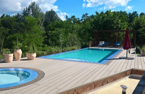 Izvoranu Cottage | Jardine Hills Feteasca Neagra Cottage