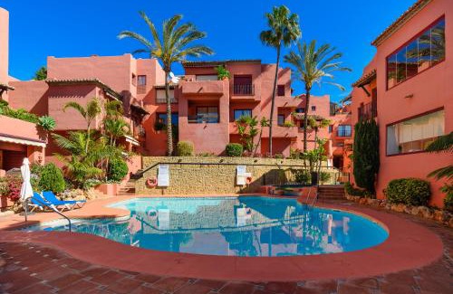 Nikki Beach Apartment | Jardines de Don Carlos Marbella