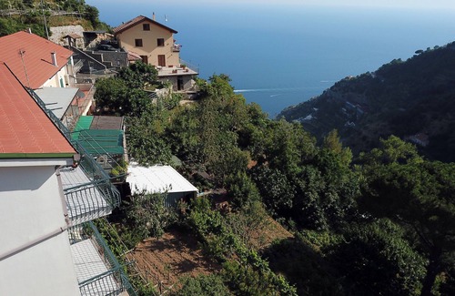 San Lazzaro Cabin | Jasmine with en-suite bathroom - hiking Amalfi coast - Path of Gods