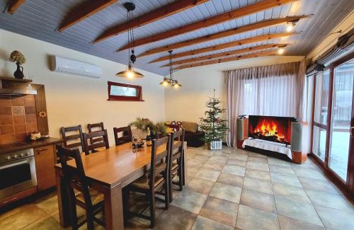 Adazi House | Jaunstūrīši